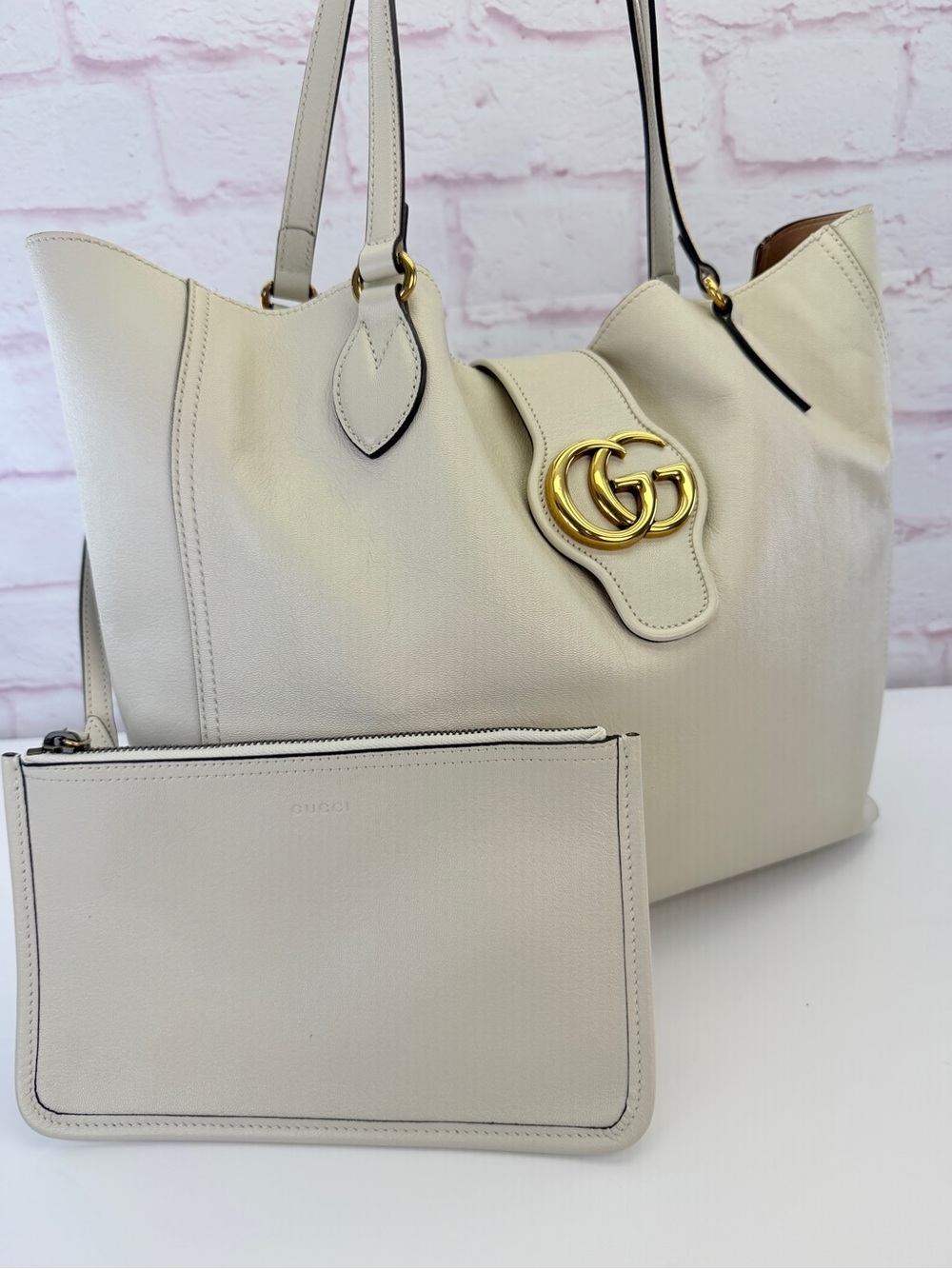 Gucci Cream Leather Dahlia Tote with Gold GG Hardware and Pouch